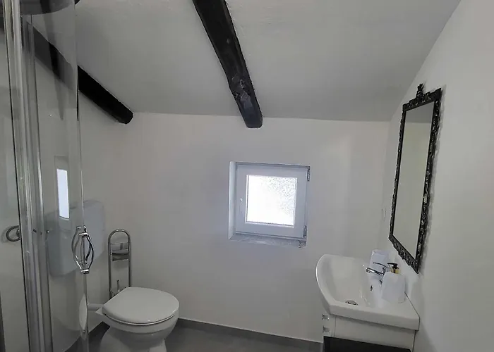 Antik בית אירוח *