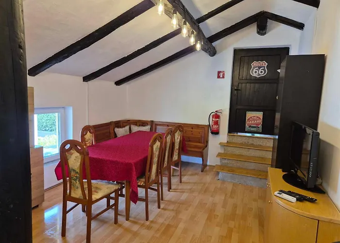 Antik * אילירסקה ביסטריצה