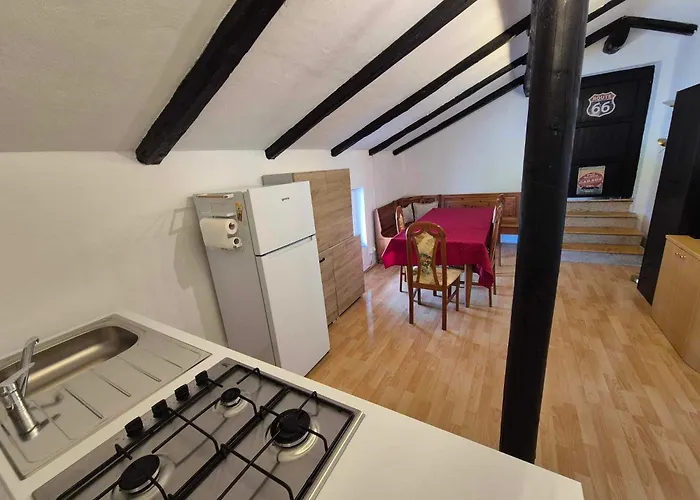 בית אירוח Antik *