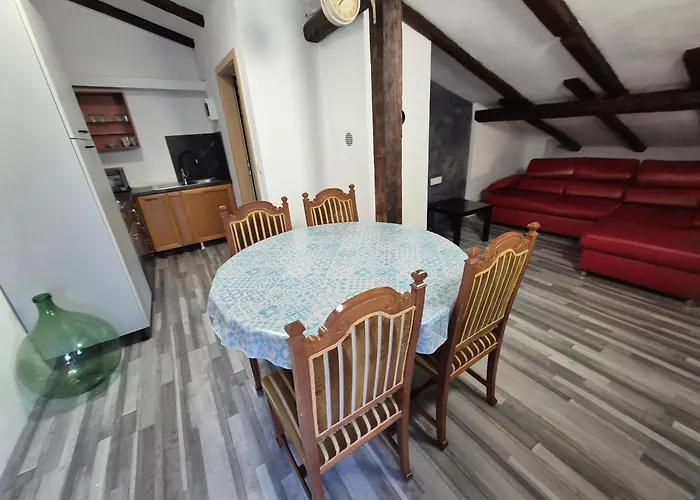 בית אירוח Antik *